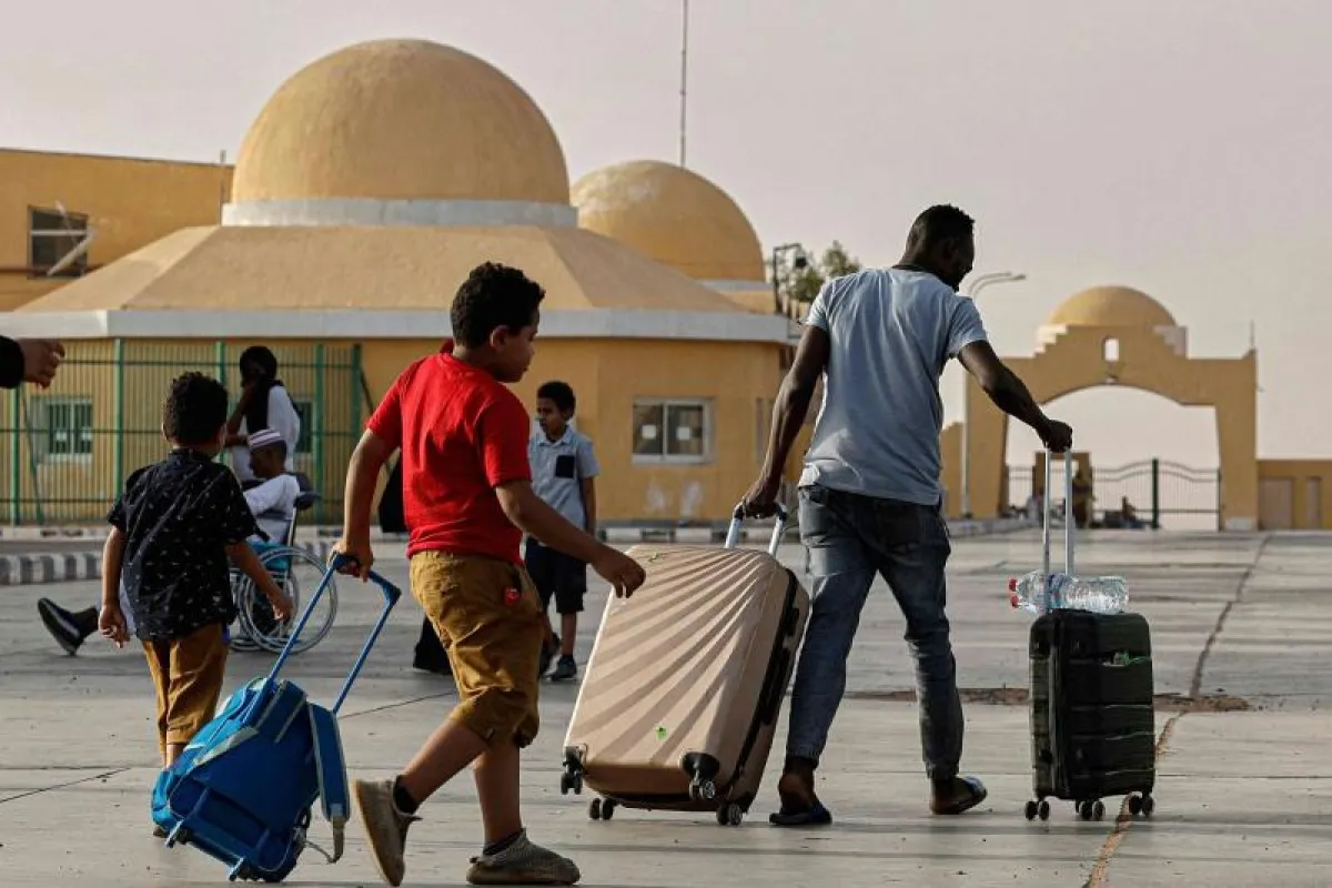 دخول آمن لما يقرب من 50 مواطنًا فيتناميًا إلى مصر