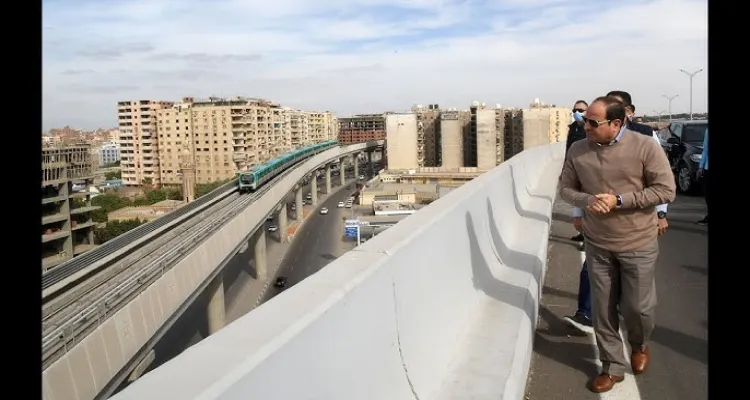 السيسي يوجّه بمد شبكة متكاملة من الطرق والأنفاق لربط شرق قناة السويس وغربها
